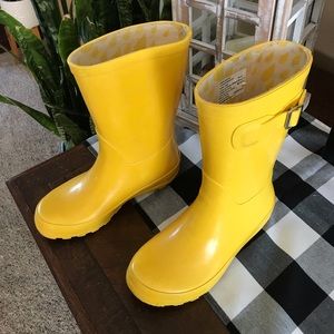 Girl yellow rain boots. Size 13/1